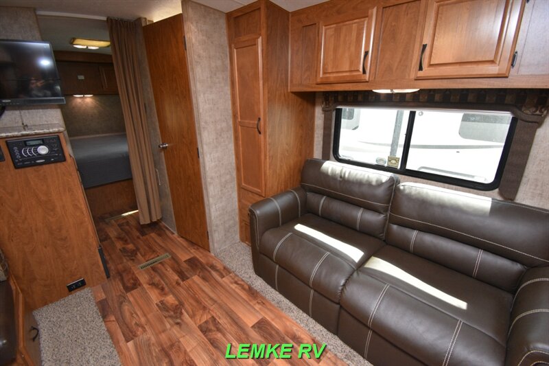 2016 Outdoors RV Creekside 23RKS   - Photo 12 - Rocklin, CA 95677