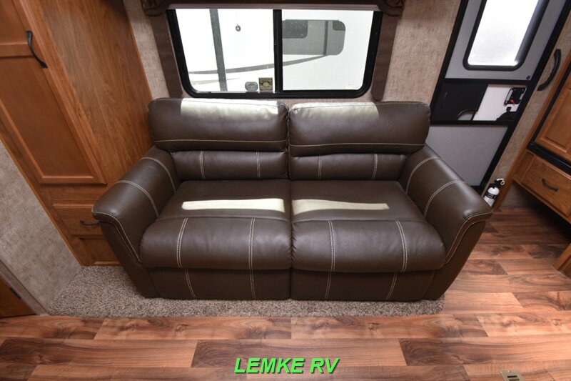 2016 Outdoors RV Creekside 23RKS   - Photo 22 - Rocklin, CA 95677