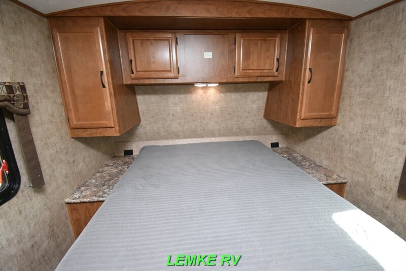 2016 Outdoors RV Creekside 23RKS   - Photo 17 - Rocklin, CA 95677