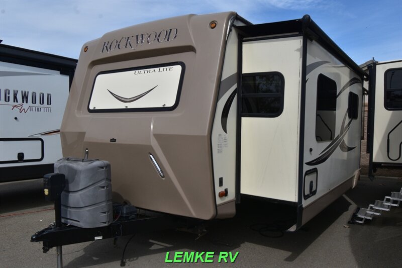 2016 Forest River Rockwood Ultra Lite 2608WS   - Photo 7 - Rocklin, CA 95677