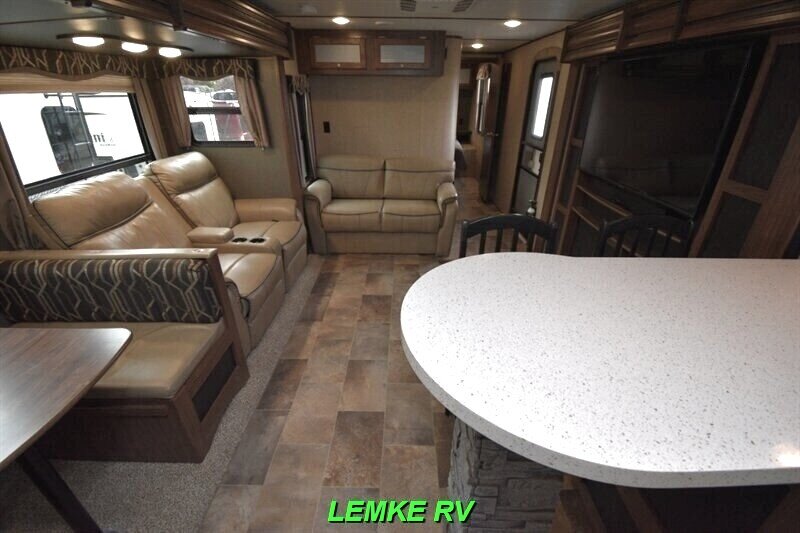 2017 Keystone Sprinter 312MLS   - Photo 5 - Rocklin, CA 95677