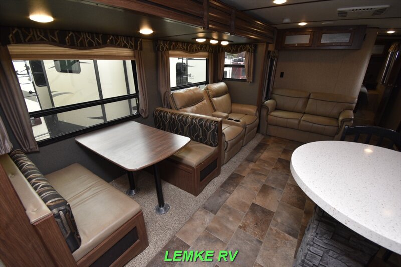 2017 Keystone Sprinter 312MLS   - Photo 20 - Rocklin, CA 95677