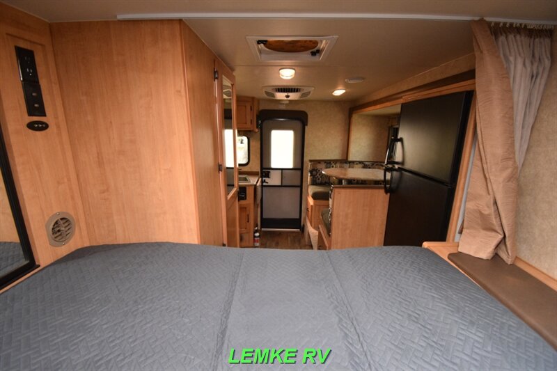 2016 Adventurer 86SBS   - Photo 19 - Rocklin, CA 95677