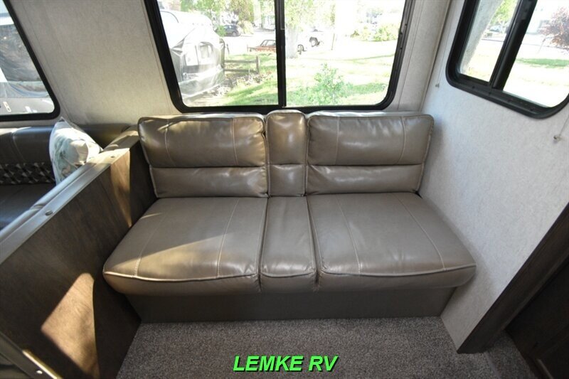 2018 Starcraft Launch 27BHU   - Photo 21 - Rocklin, CA 95677
