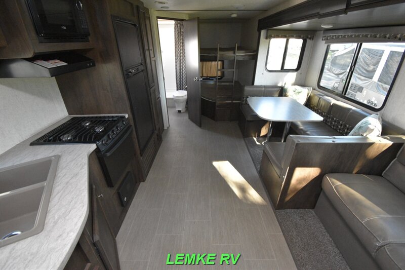 2018 Starcraft Launch 27BHU   - Photo 2 - Rocklin, CA 95677