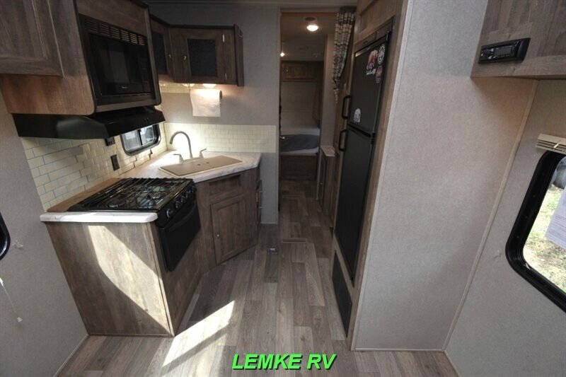 2018 Palomino Puma XLE Lite 25TFC   - Photo 5 - Rocklin, CA 95677