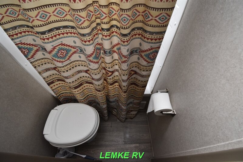2018 Palomino Puma XLE Lite 25TFC   - Photo 21 - Rocklin, CA 95677
