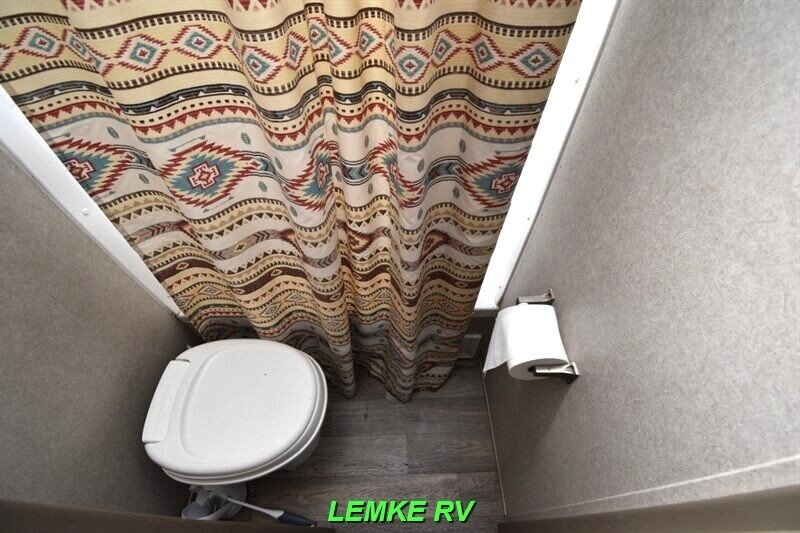 2018 Palomino Puma XLE Lite 25TFC   - Photo 17 - Rocklin, CA 95677