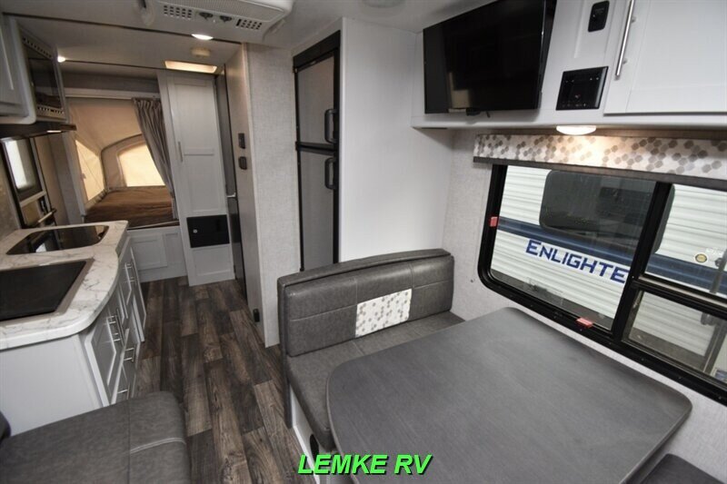 2019 Keystone Bullet Crossfire 1650EX   - Photo 21 - Rocklin, CA 95677