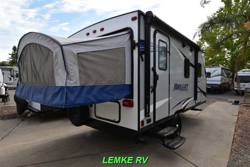2019 Keystone Bullet Crossfire 1650EX   - Photo 9 - Rocklin, CA 95677