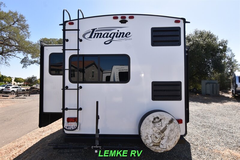2018 Grand Design Imagine 2670MK   - Photo 8 - Rocklin, CA 95677