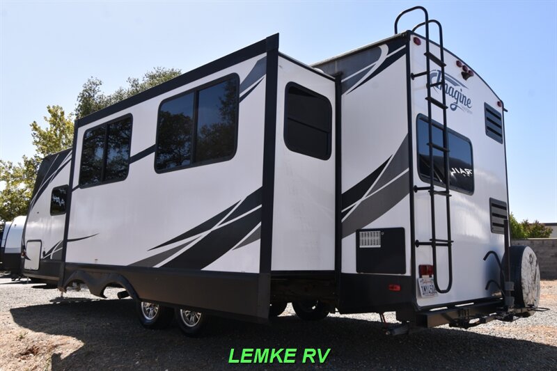2018 Grand Design Imagine 2670MK   - Photo 7 - Rocklin, CA 95677