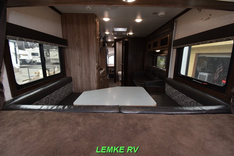 2018 Jayco Jay Feather 19XUD   - Photo 18 - Rocklin, CA 95677