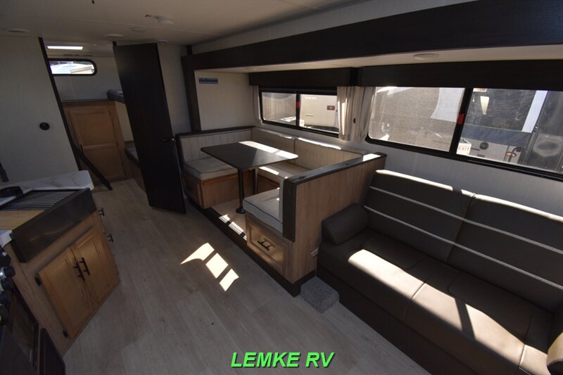 2025 Forest River Cherokee Grey Wolf 29TE   - Photo 18 - Rocklin, CA 95677