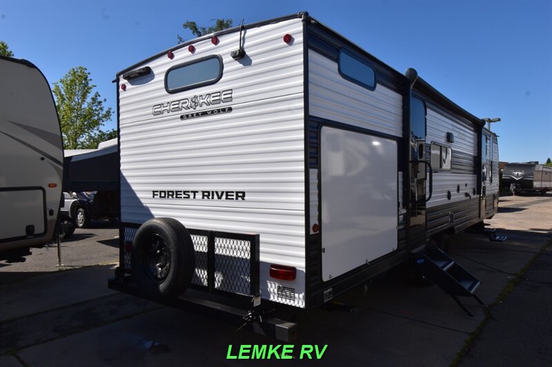 2025 Forest River Cherokee Grey Wolf 29TE   - Photo 9 - Rocklin, CA 95677