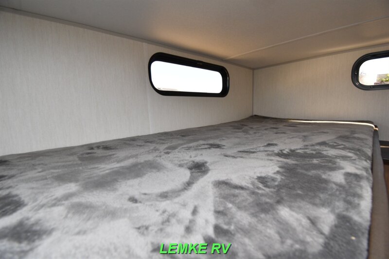 2025 Forest River Cherokee Grey Wolf 29TE   - Photo 20 - Rocklin, CA 95677