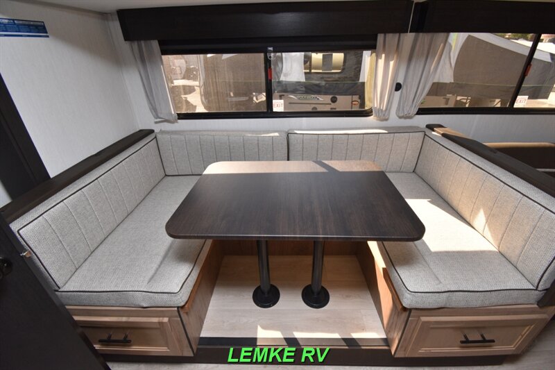 2025 Forest River Cherokee Grey Wolf 29TE   - Photo 16 - Rocklin, CA 95677