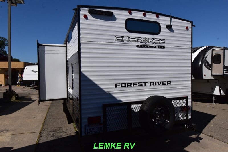 2025 Forest River Cherokee Grey Wolf 29TE   - Photo 7 - Rocklin, CA 95677