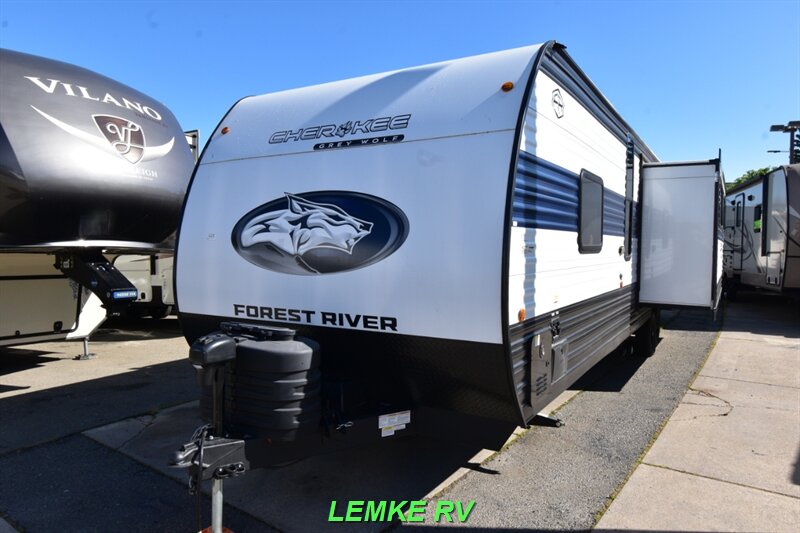 2025 Forest River Cherokee Grey Wolf 29TE   - Photo 6 - Rocklin, CA 95677