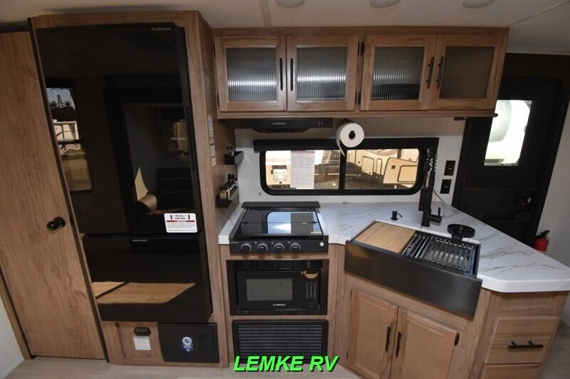 2025 Forest River Cherokee Grey Wolf 29TE   - Photo 14 - Rocklin, CA 95677