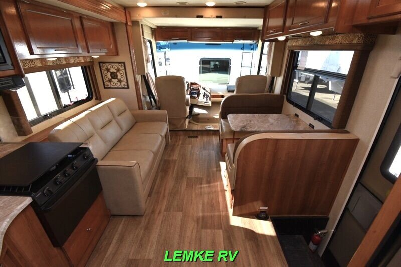 2019 Coachmen Pursuit 33BH   - Photo 5 - Rocklin, CA 95677