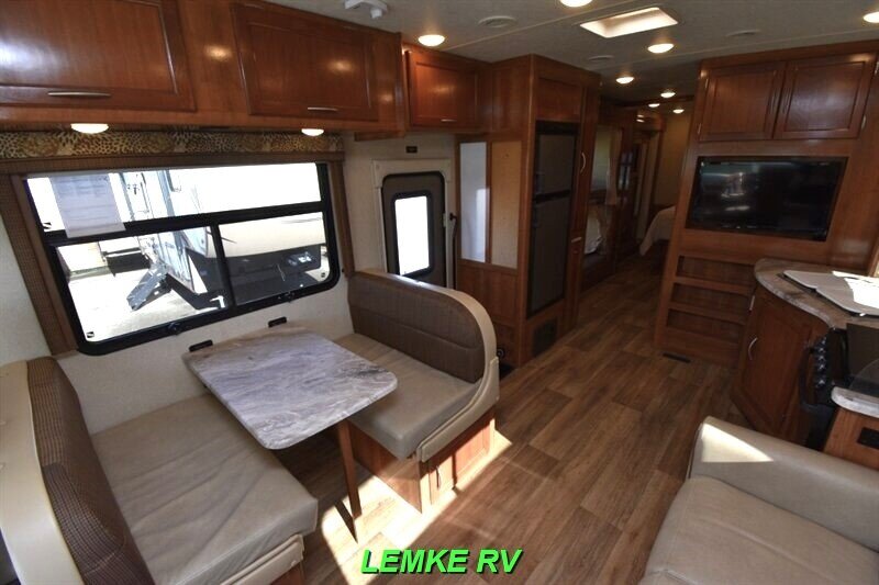 2019 Coachmen Pursuit 33BH   - Photo 22 - Rocklin, CA 95677