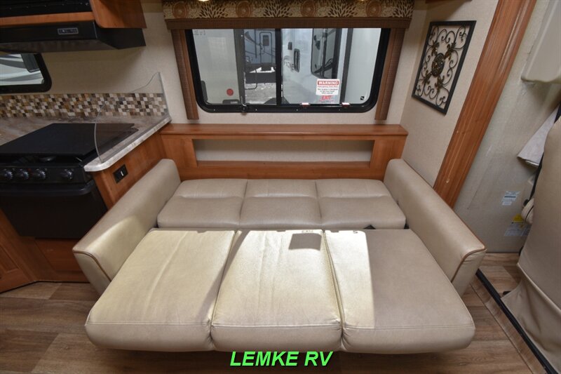 2019 Coachmen Pursuit 33BH   - Photo 19 - Rocklin, CA 95677