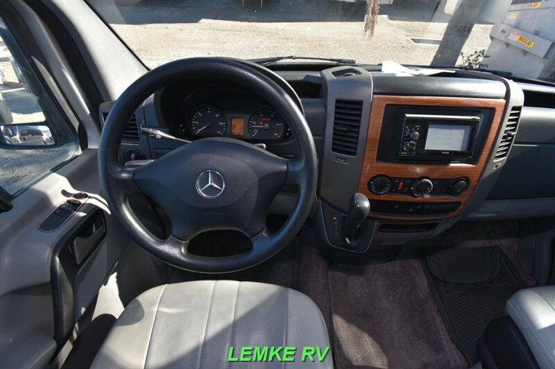 2013 Roadtrek SS Agile   - Photo 23 - Rocklin, CA 95677