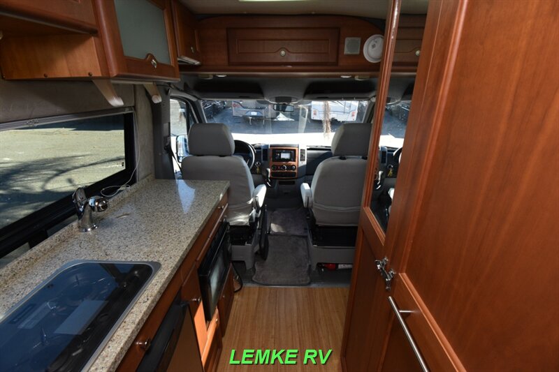 2013 Roadtrek SS Agile   - Photo 5 - Rocklin, CA 95677