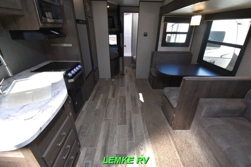 2021 Jayco Jay Flight SLX 8 267BHS   - Photo 2 - Rocklin, CA 95677