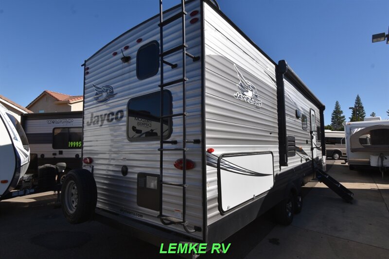 2021 Jayco Jay Flight SLX 8 267BHS   - Photo 8 - Rocklin, CA 95677