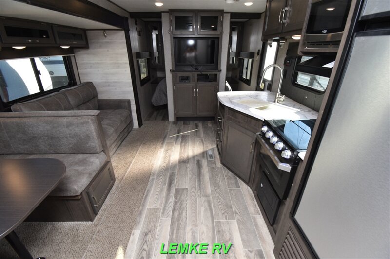 2021 Jayco Jay Flight SLX 8 267BHS   - Photo 5 - Rocklin, CA 95677