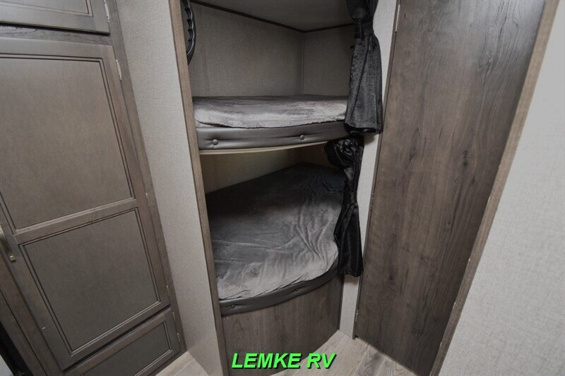 2021 Jayco Jay Flight SLX 8 267BHS   - Photo 17 - Rocklin, CA 95677