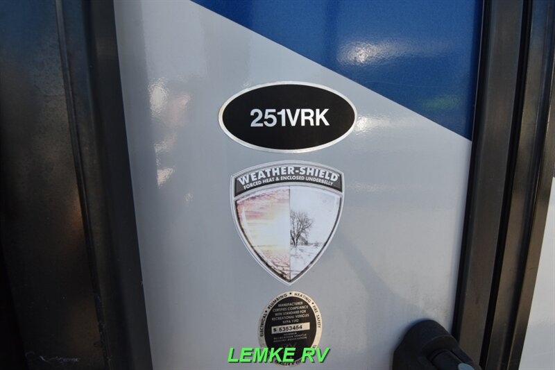 2020 Venture RV Sporttrek 251VRK   - Photo 26 - Rocklin, CA 95677