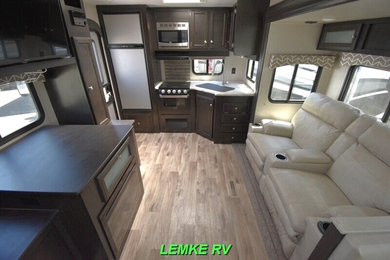 2020 Venture RV Sporttrek 251VRK   - Photo 5 - Rocklin, CA 95677