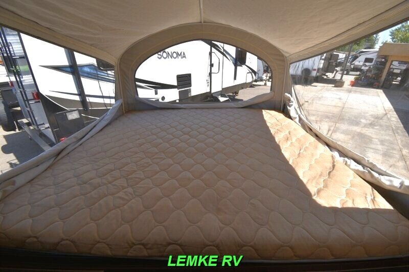 2015 Jayco Jay Series 1209SC   - Photo 14 - Rocklin, CA 95677