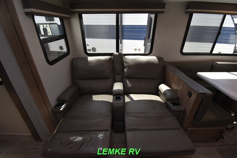 2023 Grand Design Imagine 2910BH   - Photo 24 - Rocklin, CA 95677