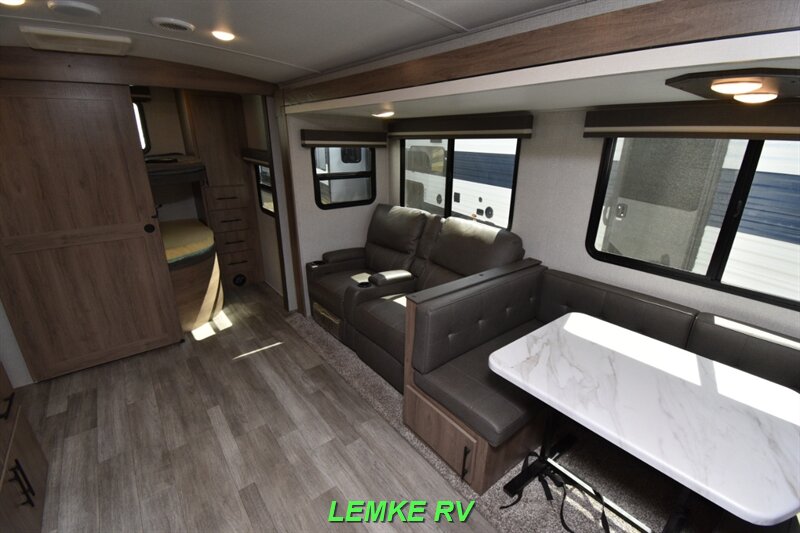 2023 Grand Design Imagine 2910BH   - Photo 22 - Rocklin, CA 95677