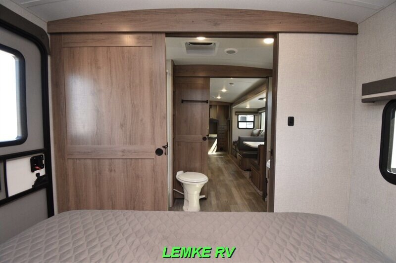2023 Grand Design Imagine 2910BH   - Photo 19 - Rocklin, CA 95677