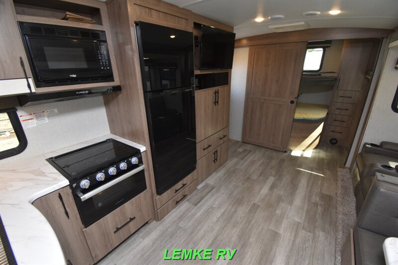 2023 Grand Design Imagine 2910BH   - Photo 19 - Rocklin, CA 95677