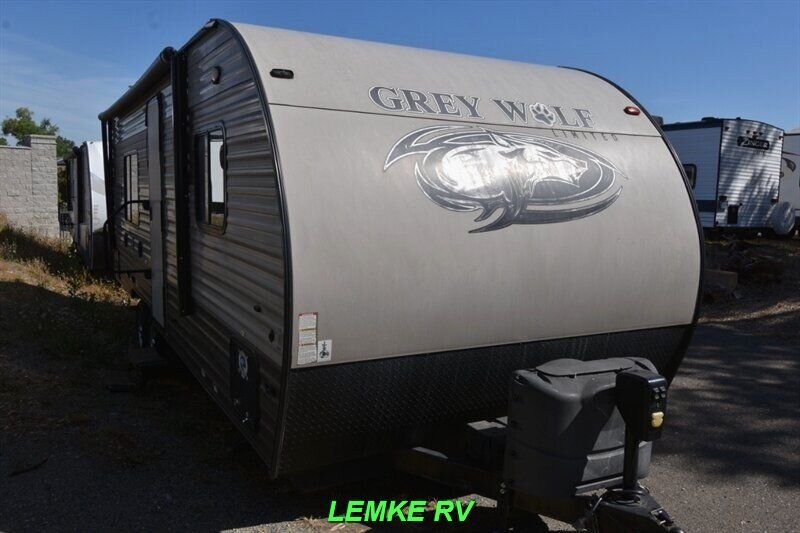 2017 Forest River Cherokee Grey Wolf 23QB   - Photo 6 - Rocklin, CA 95677