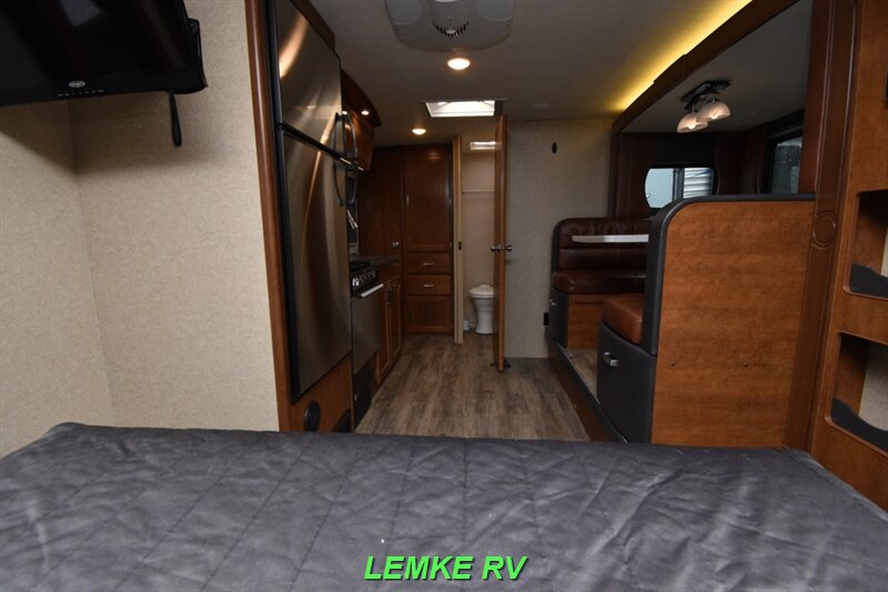 2019 Lance 1995   - Photo 21 - Rocklin, CA 95677