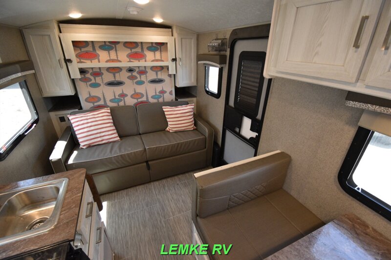2019 Forest River Rockwood Geo Pro 19FD   - Photo 12 - Rocklin, CA 95677