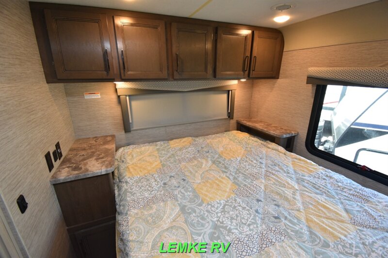 2022 Thor Four Winds 31W   - Photo 21 - Rocklin, CA 95677