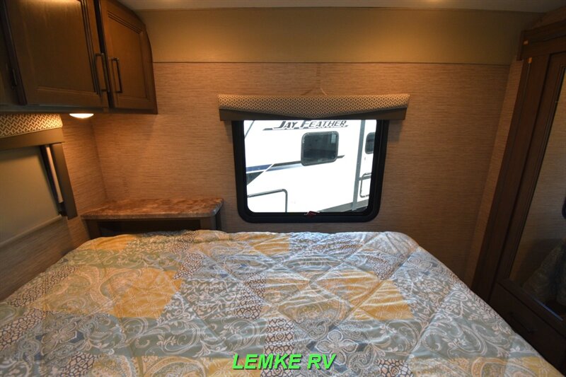 2022 Thor Four Winds 31W   - Photo 22 - Rocklin, CA 95677