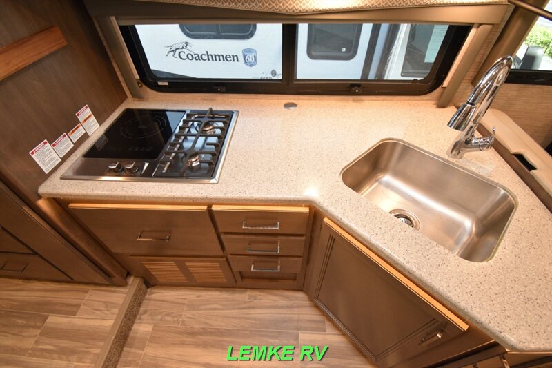 2022 Thor Four Winds 31W   - Photo 14 - Rocklin, CA 95677