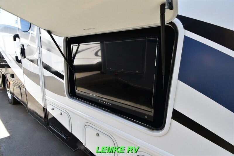 2022 Thor Four Winds 31W   - Photo 10 - Rocklin, CA 95677