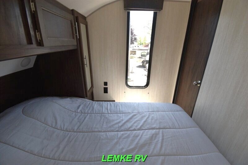 2019 Forest River Cherokee Limited 294DBH   - Photo 18 - Rocklin, CA 95677