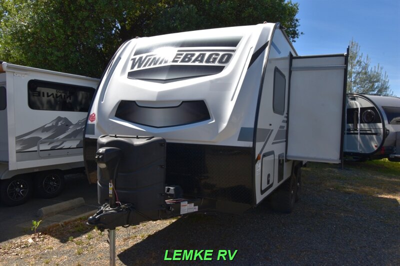 2021 Winnebago Micro Minnie 1808FBS   - Photo 6 - Rocklin, CA 95677