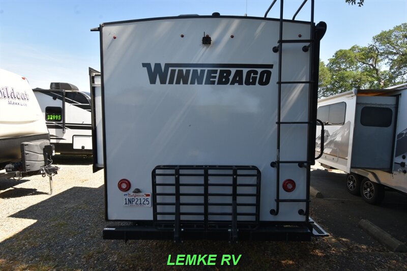 2021 Winnebago Micro Minnie 1808FBS   - Photo 8 - Rocklin, CA 95677